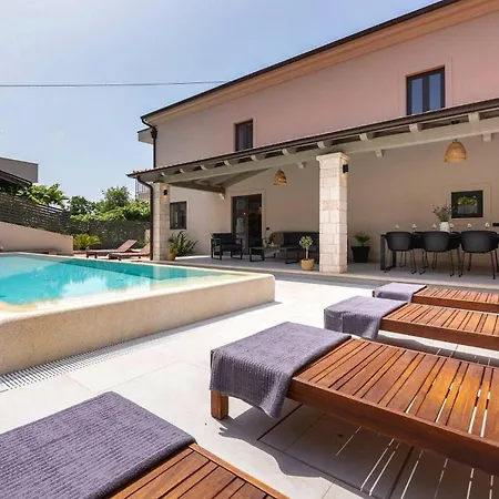 בית נופש Molindrio *